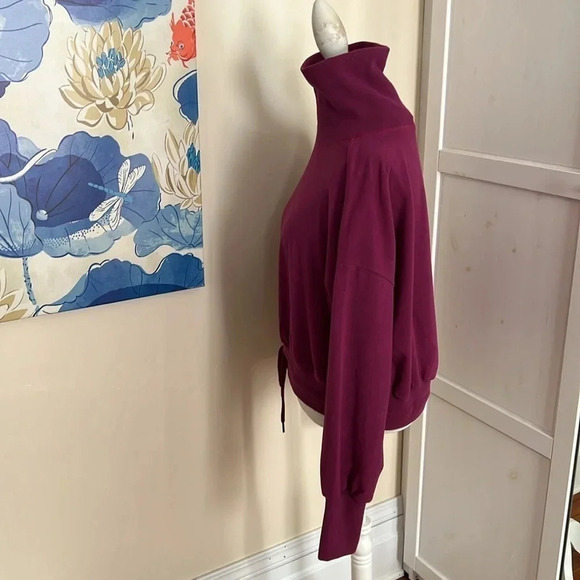 Sweaty Betty Fleece Pullover - Picture 4 of 11